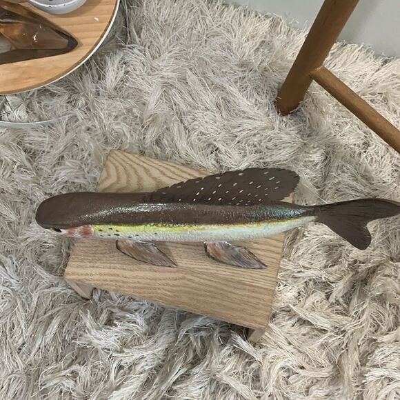 Handcrafted & Hand Painted Folk Art Wood & Metal Fish Spearing Decoy - Picture 8 of 16